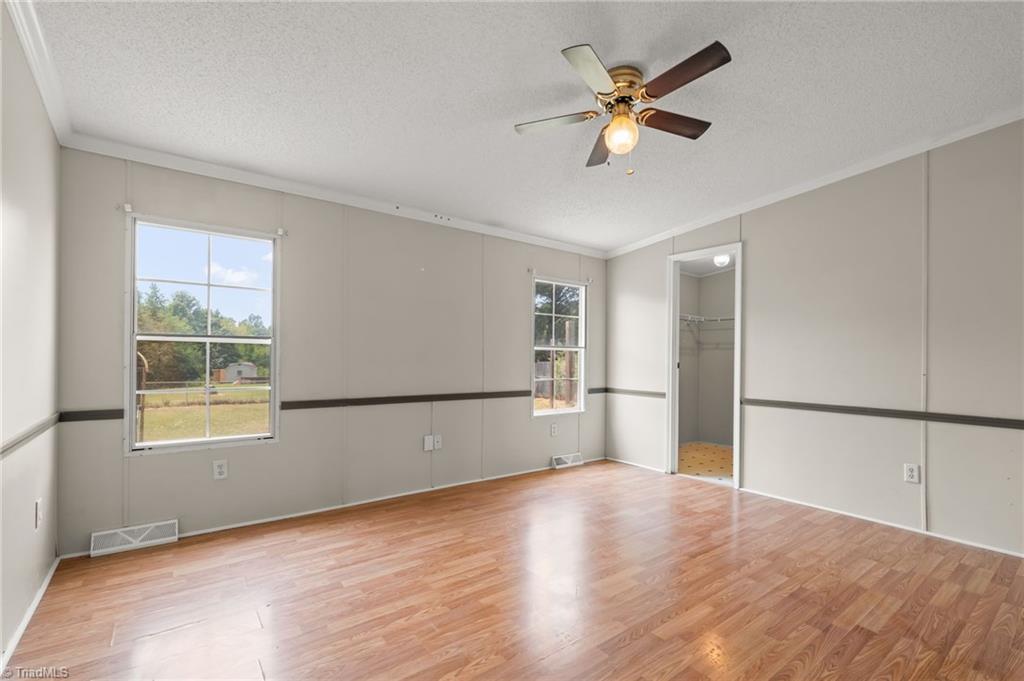 1118 Stadler Road Property Photo 12