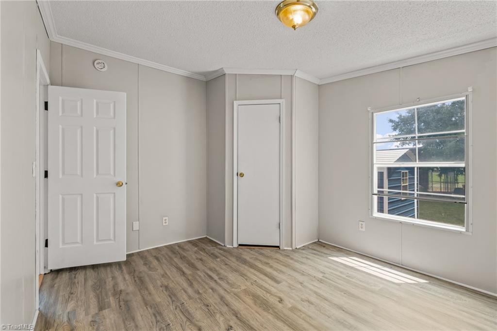 1118 Stadler Road Property Photo 17