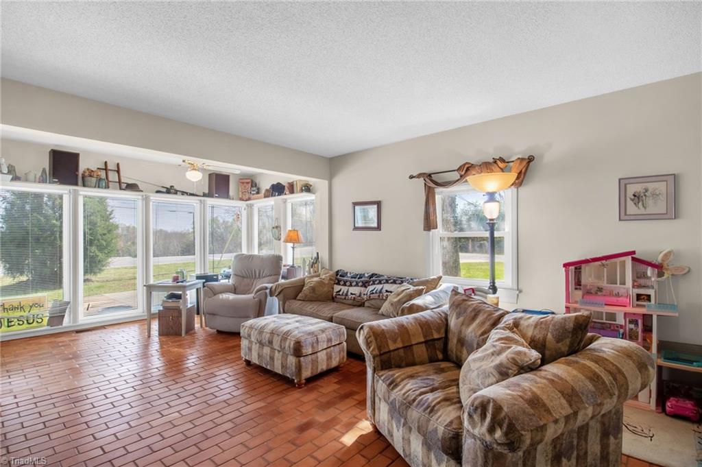 3801 Oak Ridge Road Property Photo 10