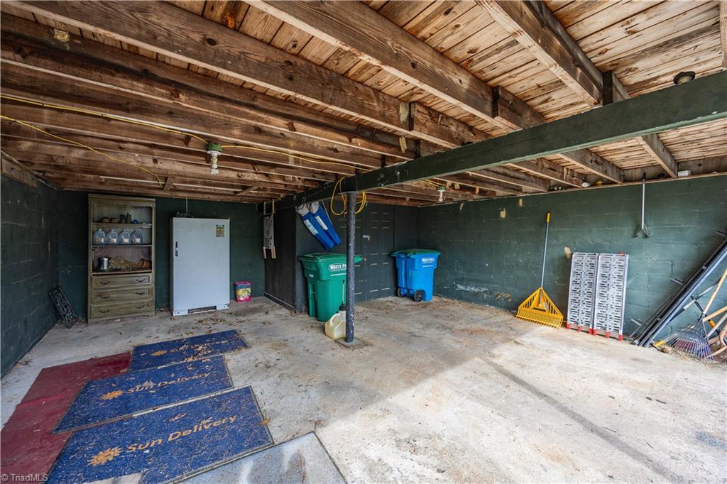271 N Main Street Property Photo 40