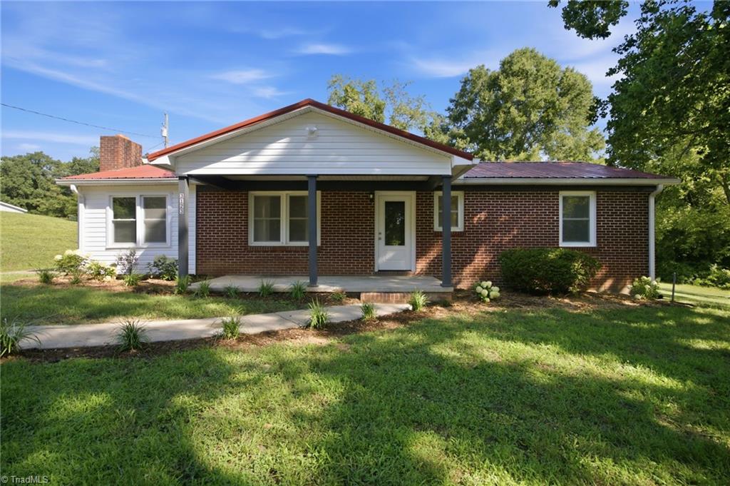 3123 Castle Avenue Property Photo 1