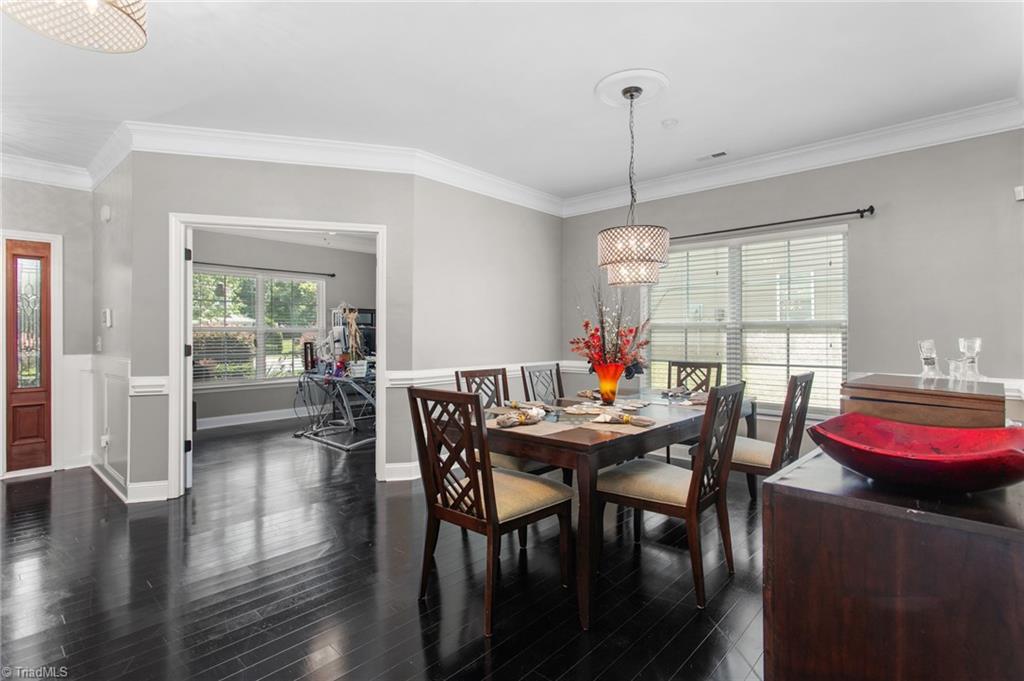 2026 Heron Pointe Drive Property Photo 4