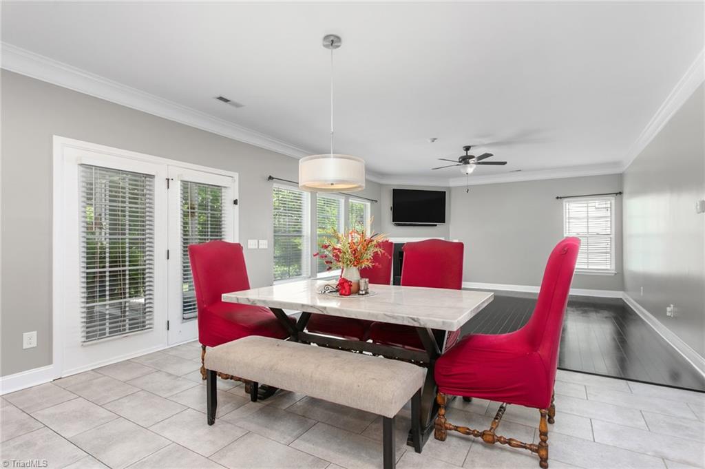 2026 Heron Pointe Drive Property Photo 11
