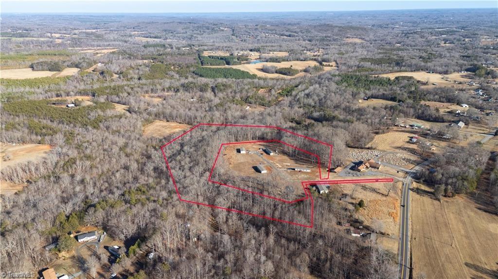 21 Nc Highway 704 Property Photo 2