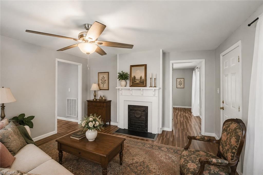 59 Park Circle Property Photo 3