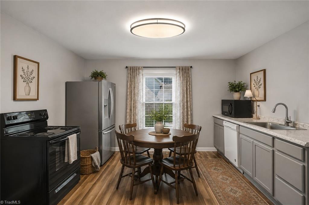 59 Park Circle Property Photo 4