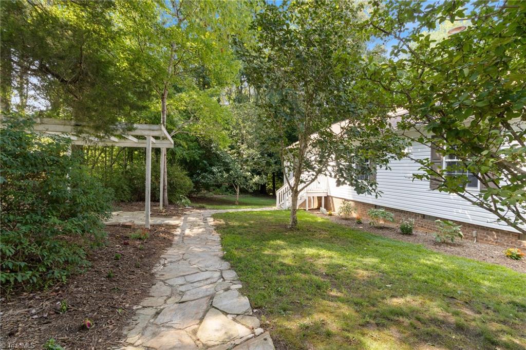 3286 Nc Highway 54 Property Photo 2