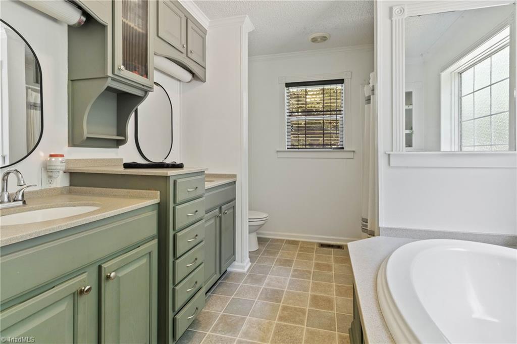 3286 Nc Highway 54 Property Photo 21
