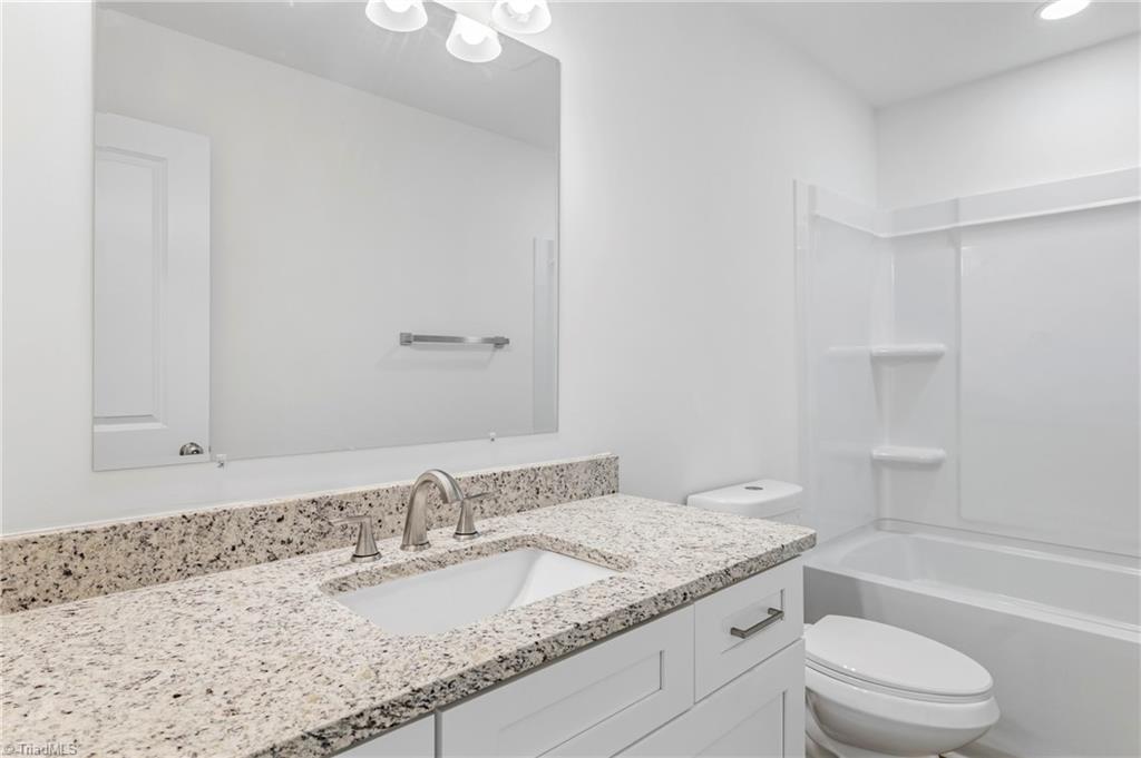 910 Roosevelt Street Property Photo 27