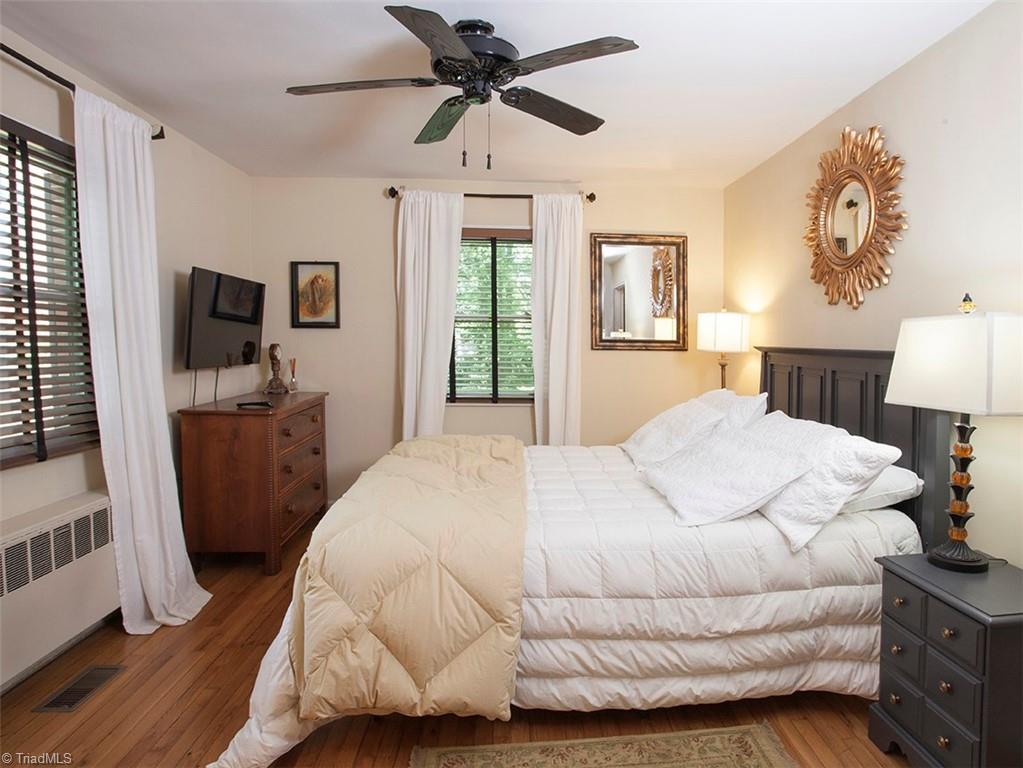 1306 Eaton Place # B Property Photo 5