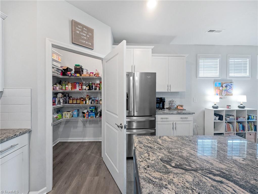 5424 Quartz Avenue Property Photo 7