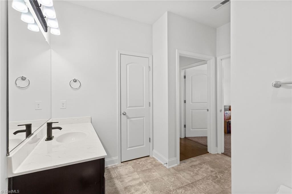 1825 Grand Silo Way Property Photo 27