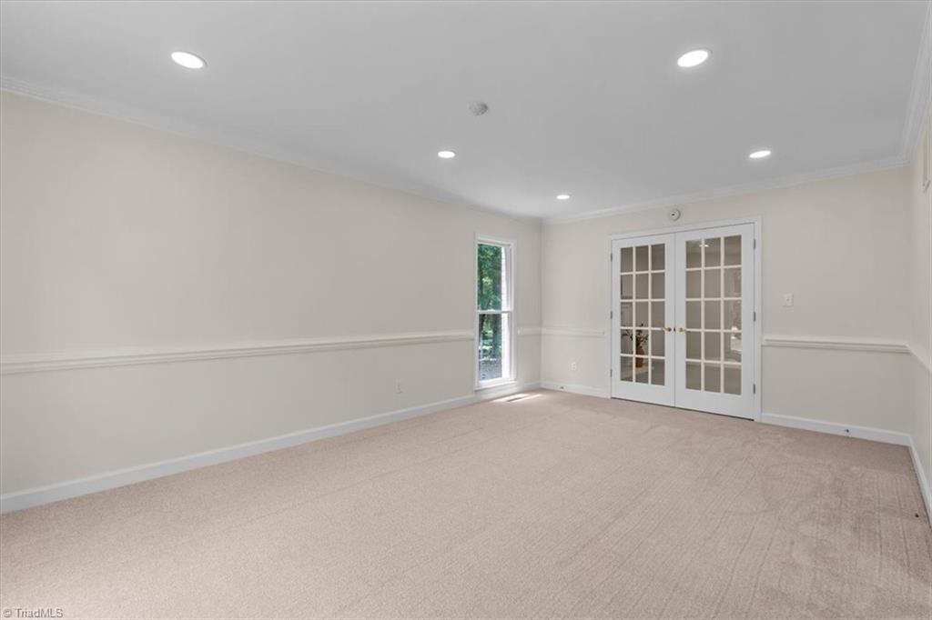 8802 Cedar Spring Drive Property Photo 6