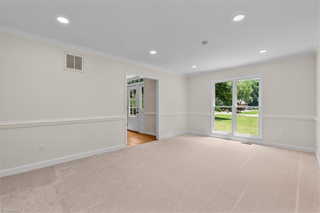 8802 Cedar Spring Drive Property Photo 7