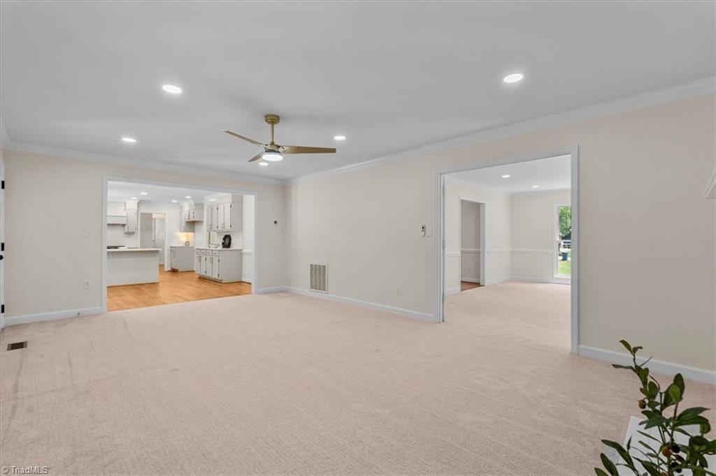 8802 Cedar Spring Drive Property Photo 11