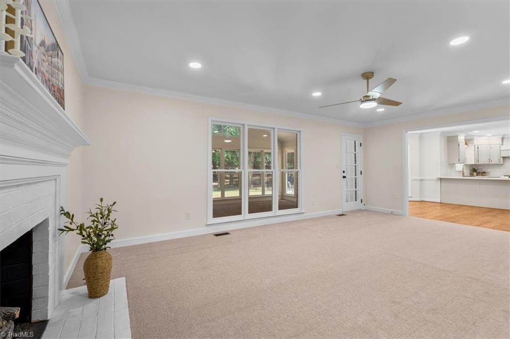 8802 Cedar Spring Drive Property Photo 12