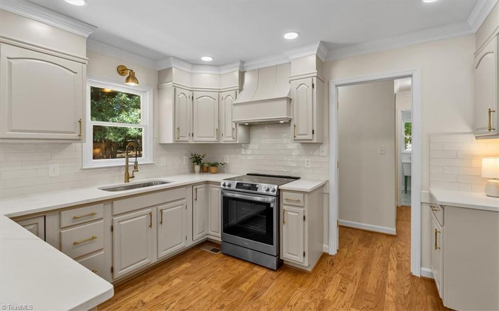 8802 Cedar Spring Drive Property Photo 18