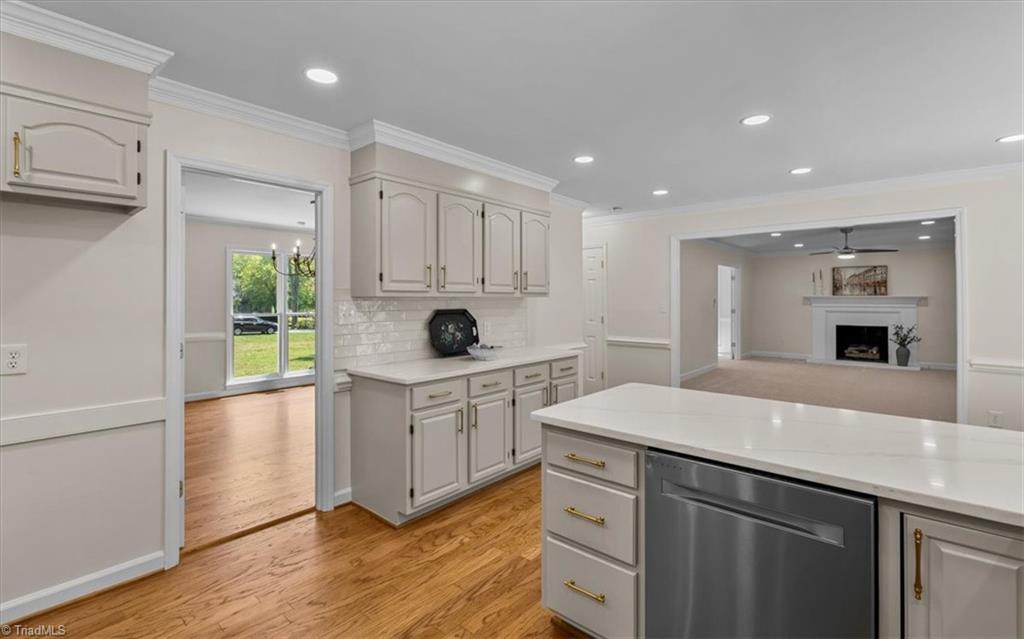 8802 Cedar Spring Drive Property Photo 21