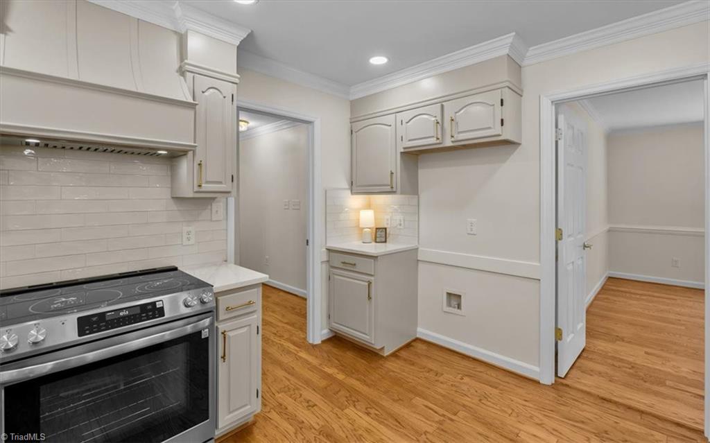 8802 Cedar Spring Drive Property Photo 22
