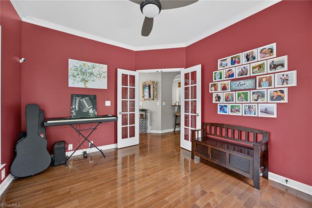 208 Cotswold Lane Property Photo 13