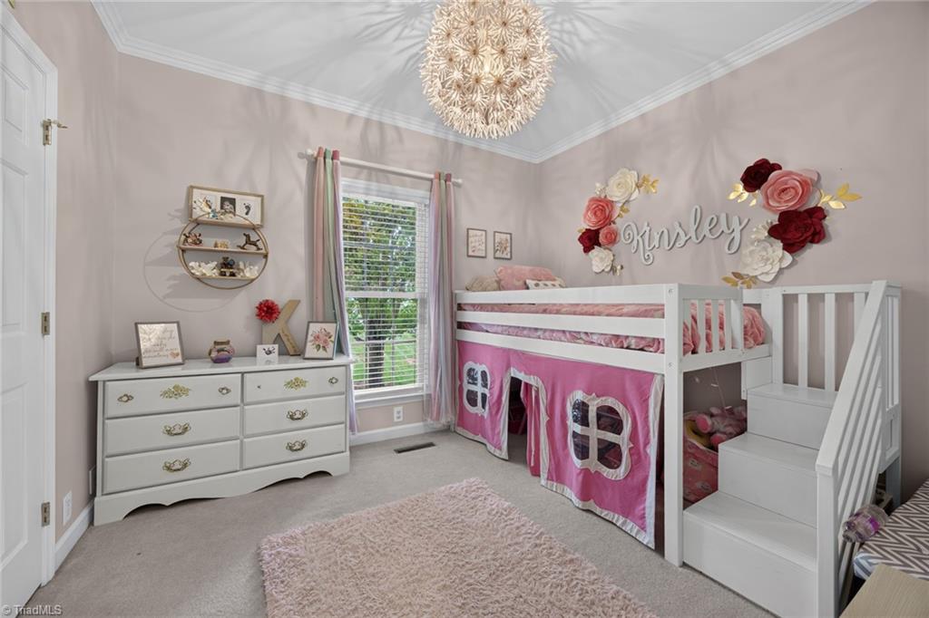 208 Cotswold Lane Property Photo 29