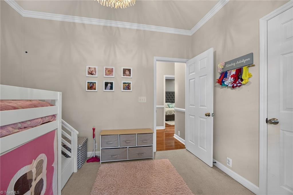 208 Cotswold Lane Property Photo 30