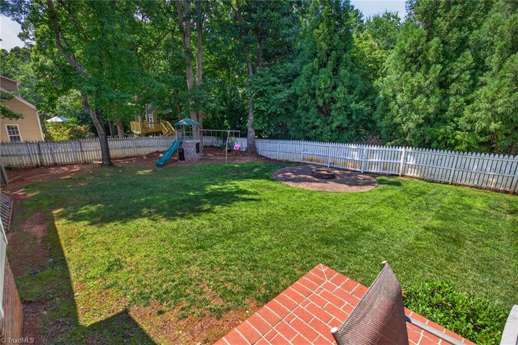 208 Cotswold Lane Property Photo 43
