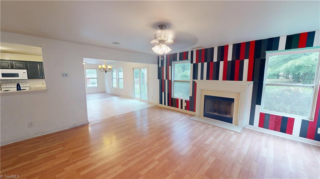 4209 Oak Pointe Drive Property Photo 4