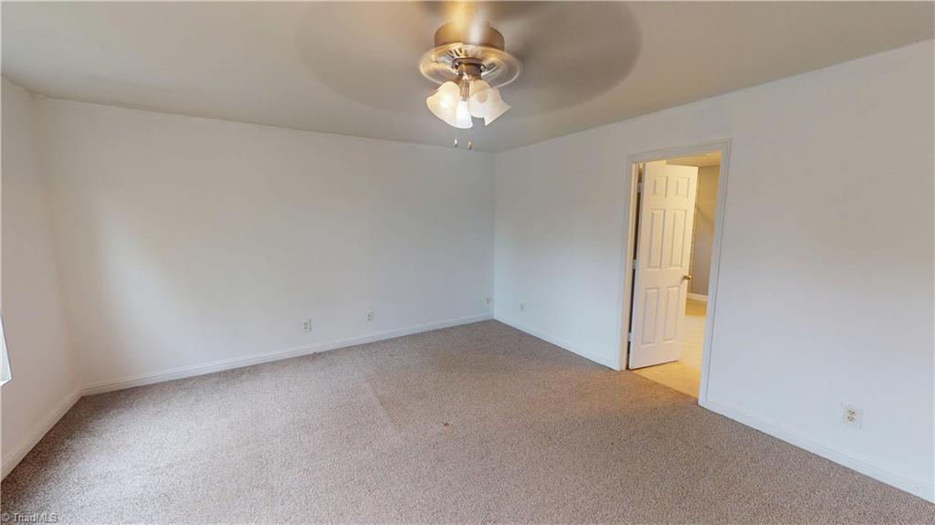 4209 Oak Pointe Drive Property Photo 6