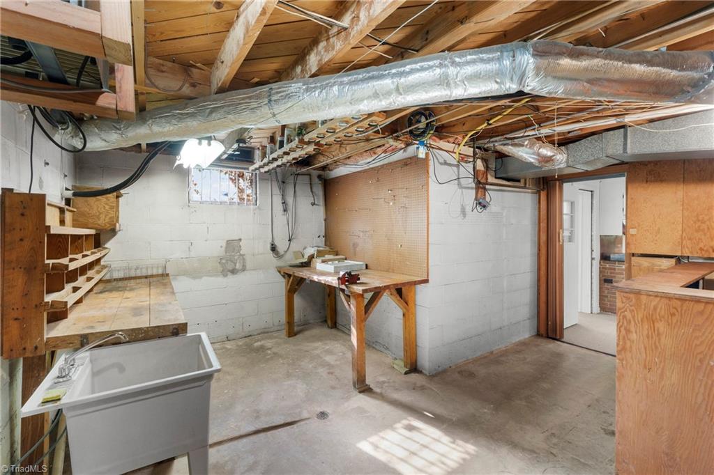603 Duke Street Property Photo 31