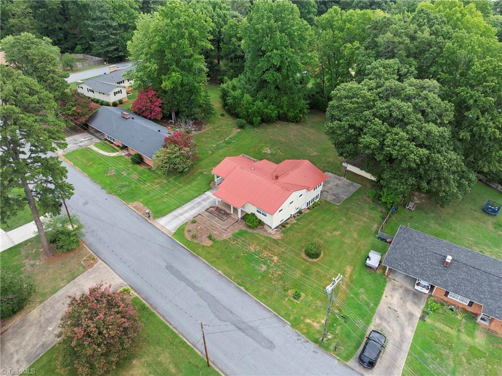 603 Duke Street Property Photo 37