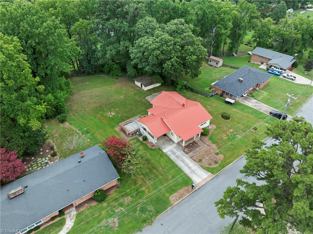 603 Duke Street Property Photo 38