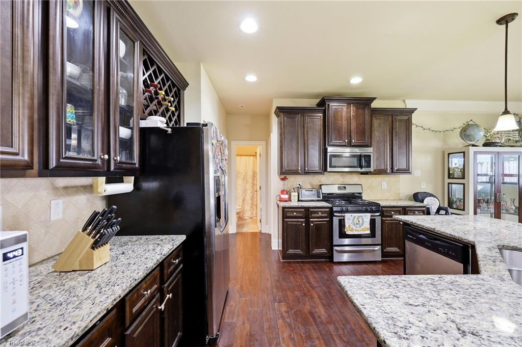 1105 Longleaf Pine Place Property Photo 14