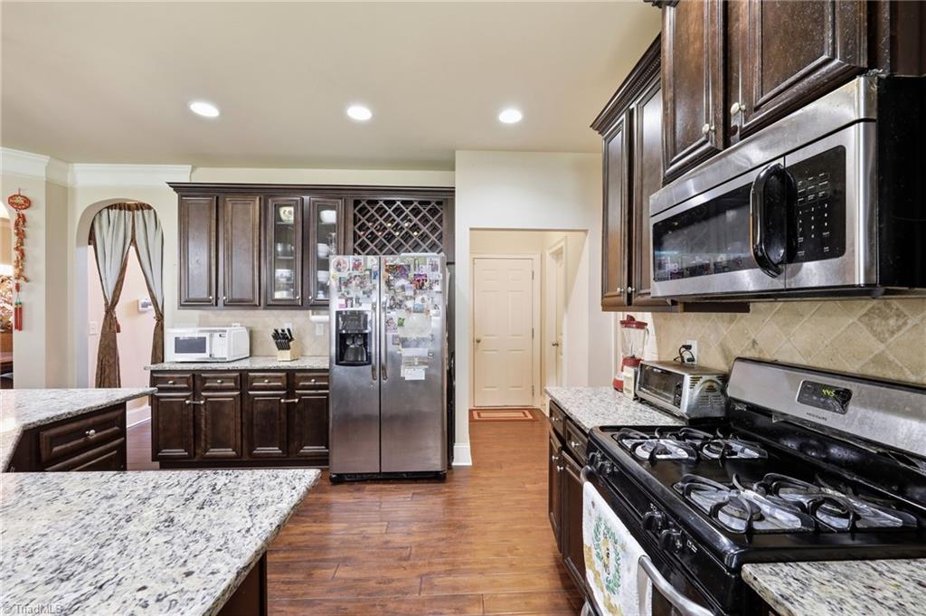 1105 Longleaf Pine Place Property Photo 15