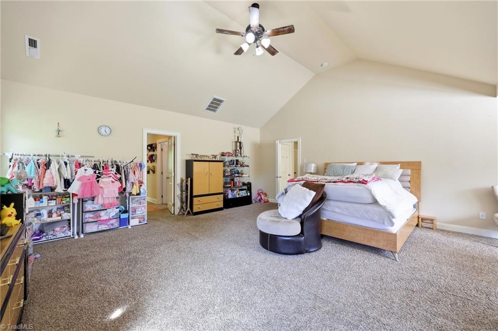 1105 Longleaf Pine Place Property Photo 28