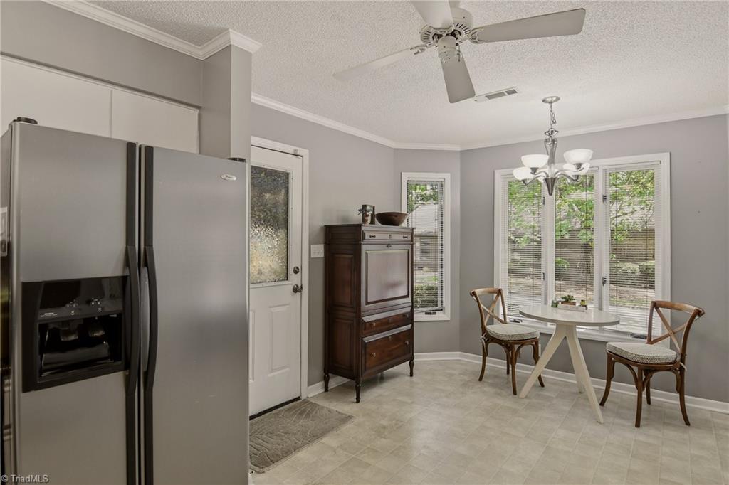 228 Barrington Place Property Photo 16