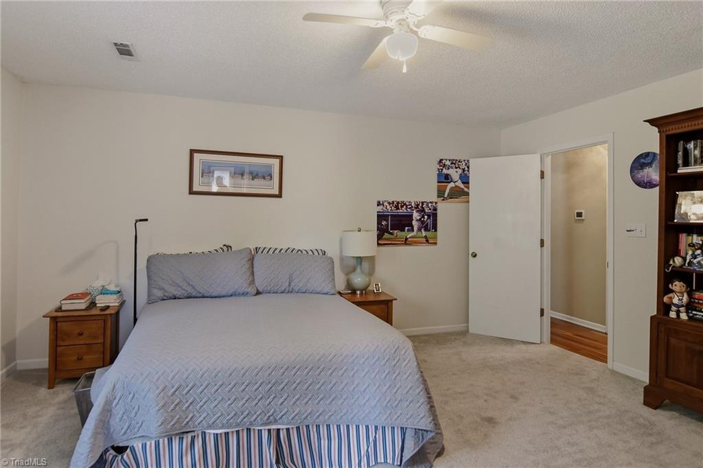 228 Barrington Place Property Photo 19