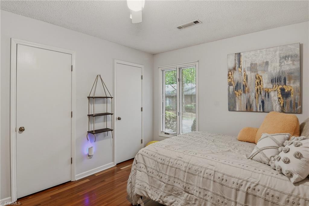 228 Barrington Place Property Photo 23