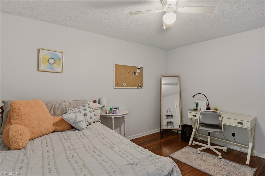 228 Barrington Place Property Photo 24