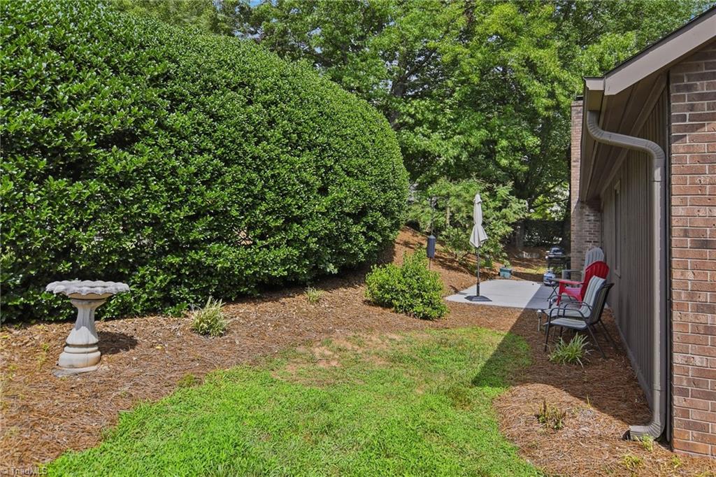 228 Barrington Place Property Photo 29