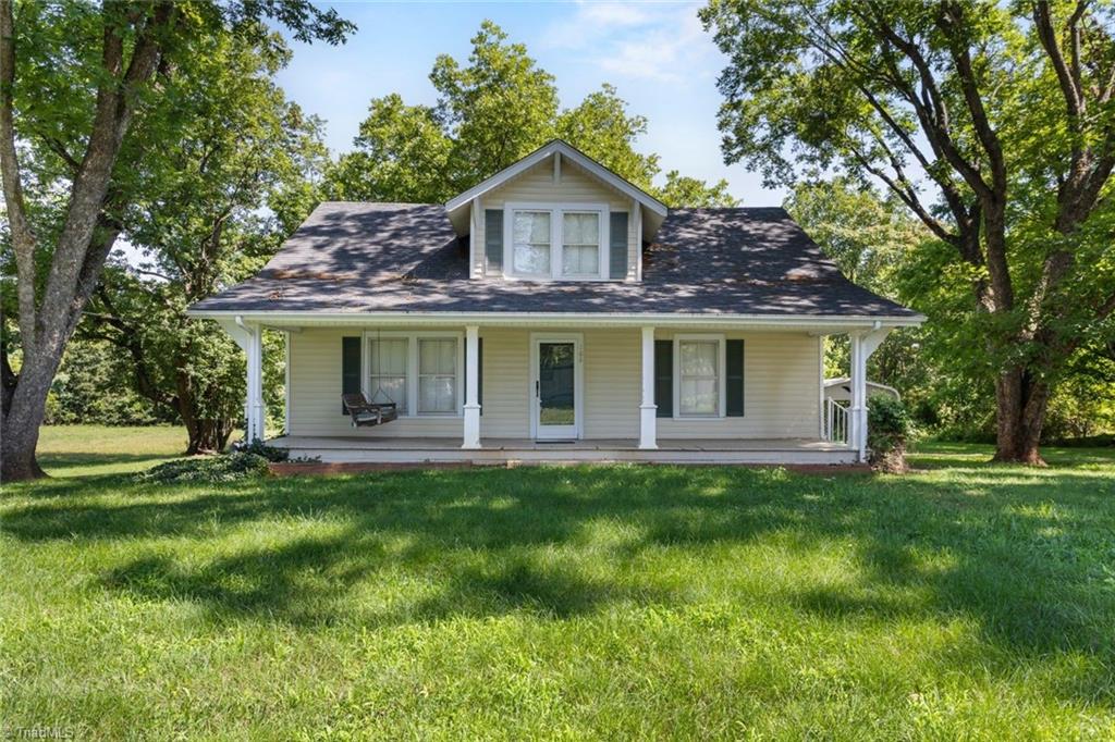 106 Sunset Drive Property Photo 1