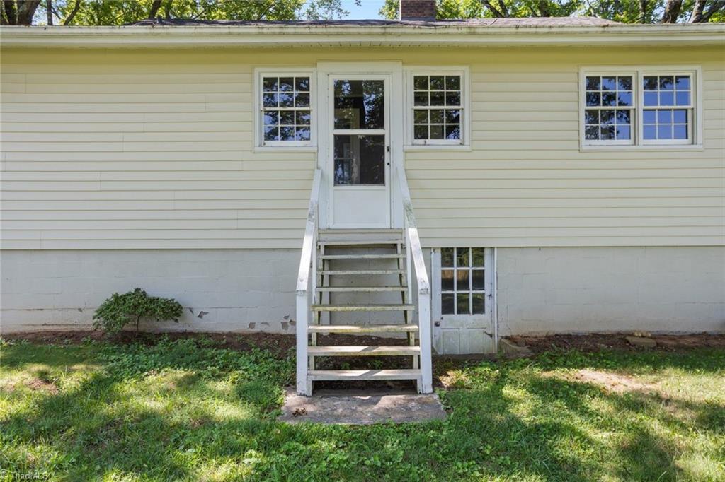 106 Sunset Drive Property Photo 8
