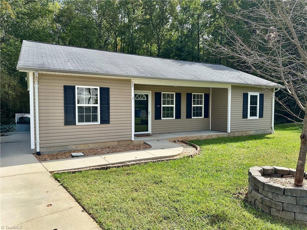 111 Dundee Court Property Photo 2