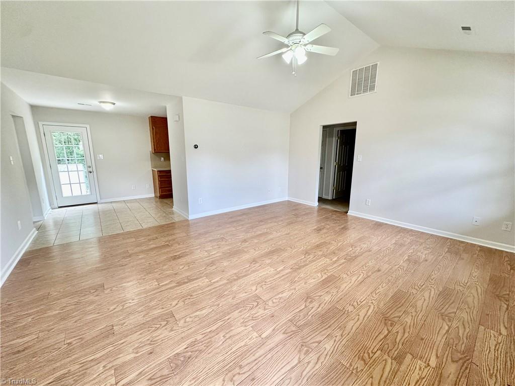 111 Dundee Court Property Photo 5