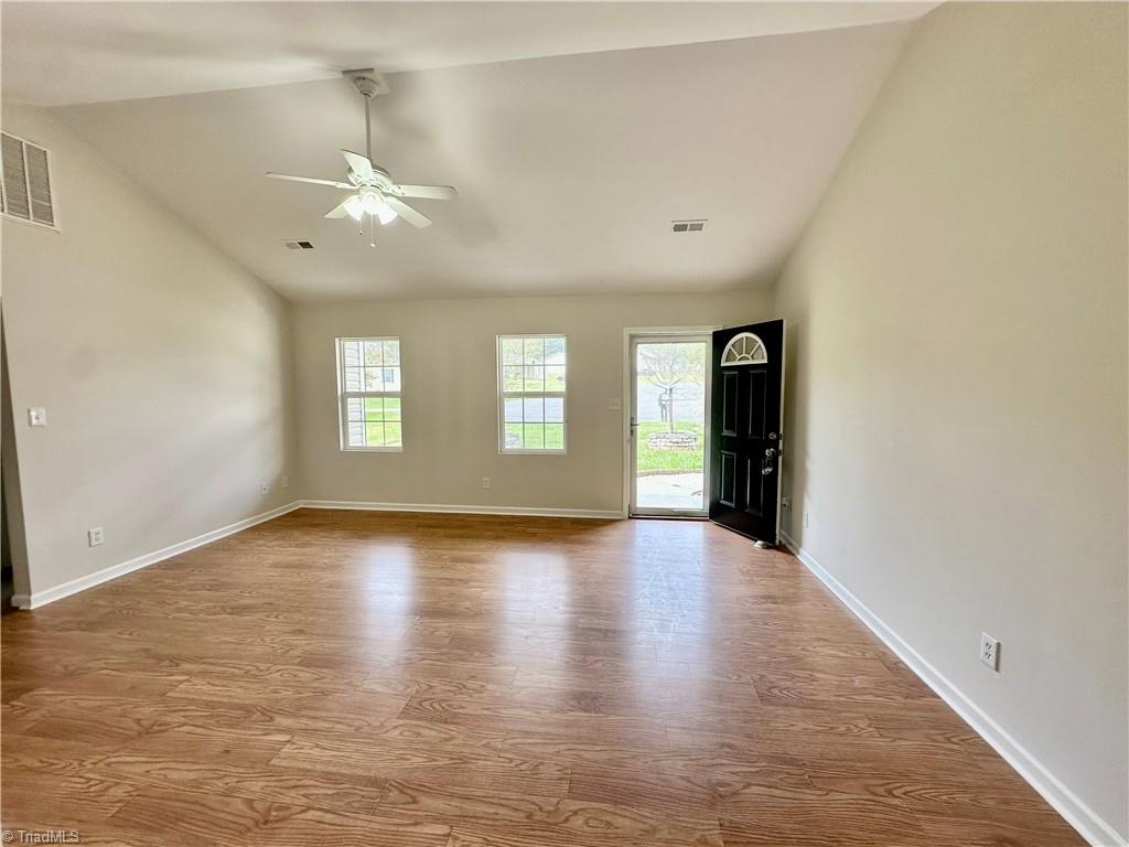 111 Dundee Court Property Photo 10