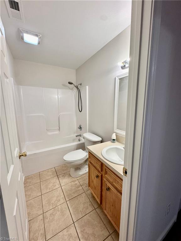 111 Dundee Court Property Photo 24