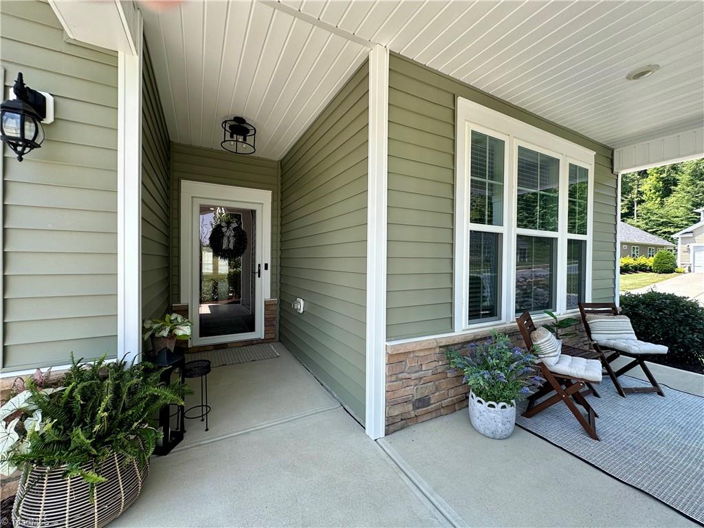 5460 Quartz Avenue Property Photo 4