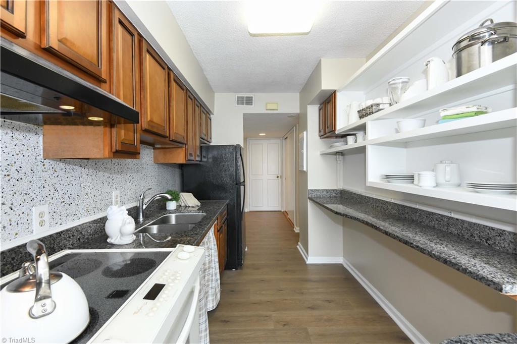 1101 N Elm Street # 805 Property Photo 16