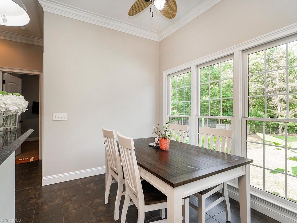 2913 Creek Point Place Property Photo 17