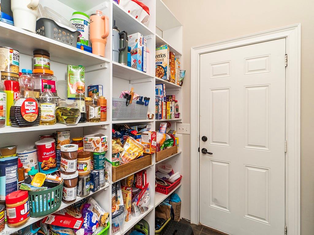 2913 Creek Point Place Property Photo 20